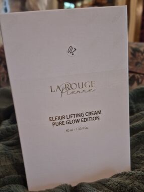 LA ROUGE Pierre Elixir Lifting Cream Pure Glow Edition